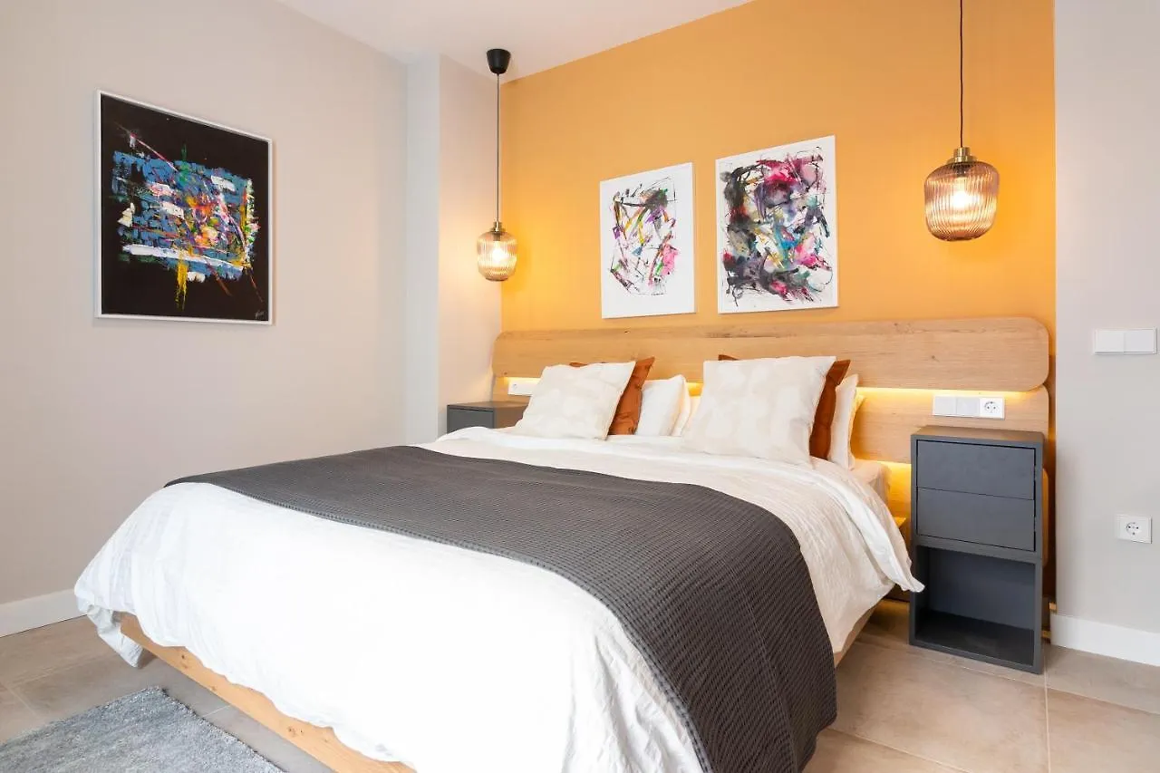 Grund Suites Gallery By Freshapartments Malaga Apartment