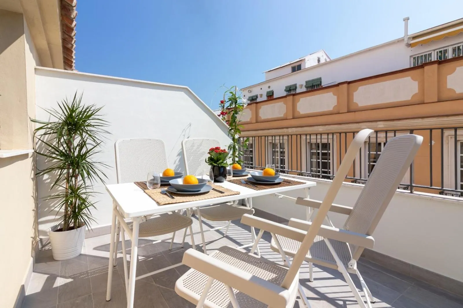 Apartment Grund Suites Gallery By Freshapartments Malaga